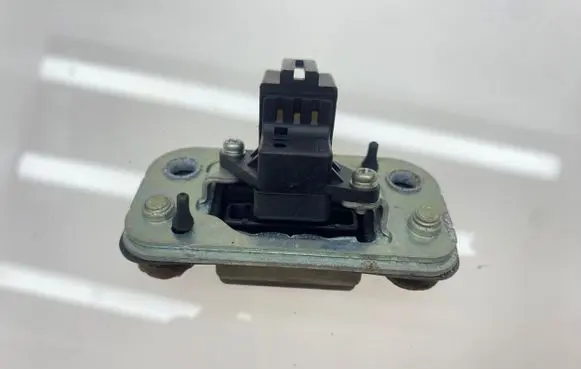 Honda Civic Tailgate opening switch 