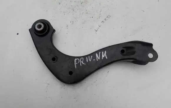 Toyota Prius (XW50) Rear control arm 65566556