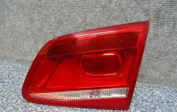 Volkswagen PASSAT B7 Tailgate rear/tail lights 3AE945094J