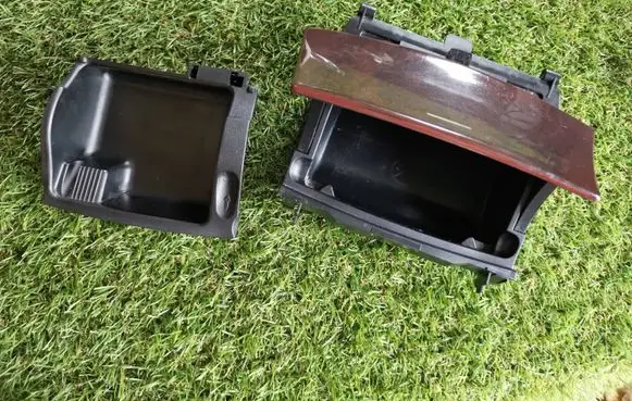 Mercedes-Benz C W203 Car ashtray A2036800852