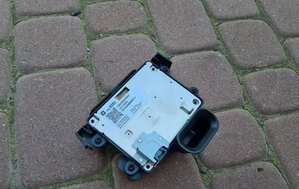 Opel Insignia B Engine control unit/module 13529205
