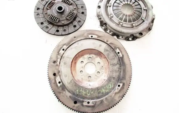 Opel Corsa D Clutch pressure plate 332350714