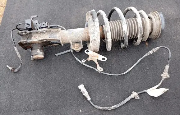 Opel Insignia A Front shock absorber with coil spring 13319741