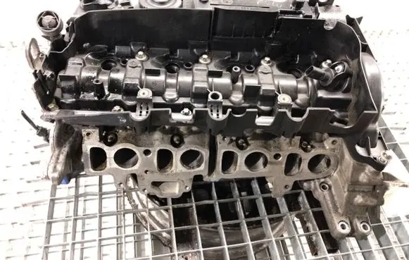 BMW 3 F30 F35 F31 Engine head 7781102N47D20C