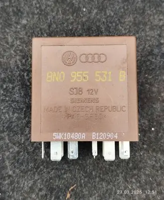Audi TT Mk1 Other relay 8N0955531B B120904 5WK10480A