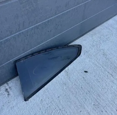 BMW 4 F32 F33 Side middle window/glass 7292379