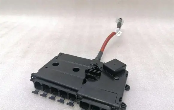 Mercedes-Benz EQC Fuse module A2135406200