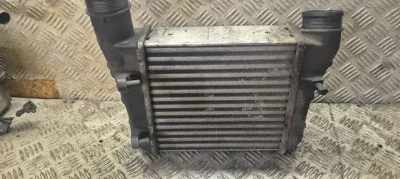 Audi A4 S4 B7 8E 8H Intercooler radiator 8E0145805S