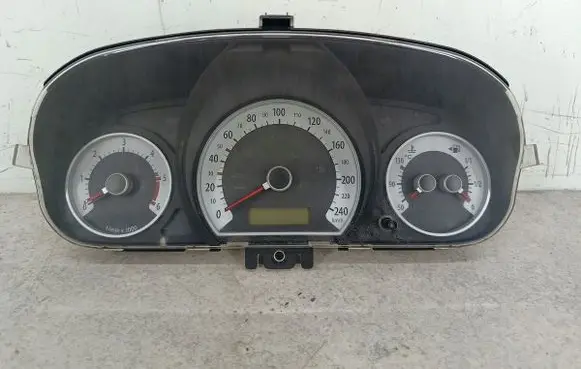 KIA Ceed Speedometer (instrument cluster) 940031H131