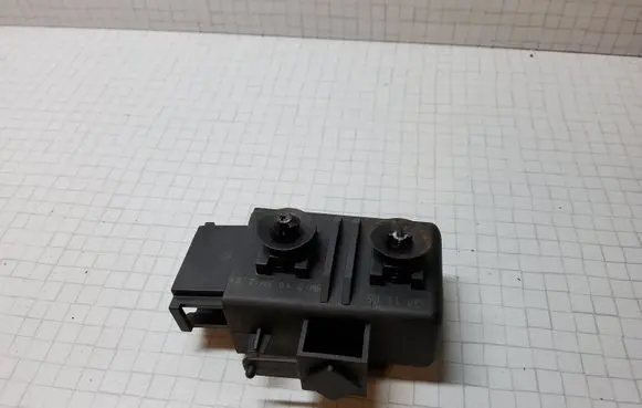 Volkswagen Transporter - Caravelle T5 Other relay 1Z0959772B