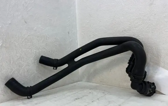 Volkswagen Golf VIII Engine coolant pipe/hose 5Q0121156D