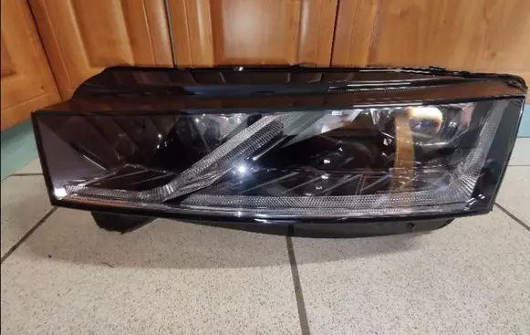 Skoda Octavia Mk4 Headlight/headlamp 5E4941015