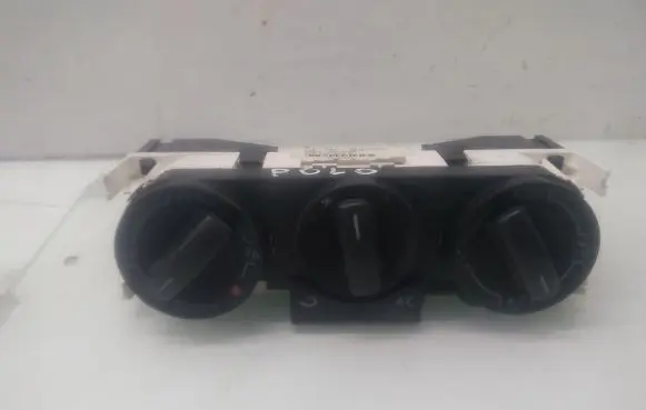 Volkswagen Polo IV 9N3 Climate control unit