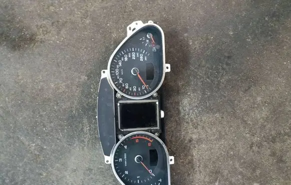 Audi A6 S6 C6 4F Speedometer (instrument cluster) 4F0920901N 503002320201
