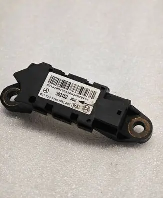 Mercedes-Benz C W203 Airbag deployment crash/impact sensor 0018209126 302452002