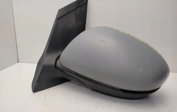 Mazda 2 Front door electric wing mirror