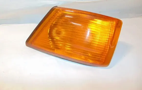 Iveco Daily 3rd gen Front indicator light 500320426 1315106148