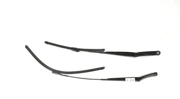 Volkswagen PASSAT B8 Windshield/front glass wiper blade 