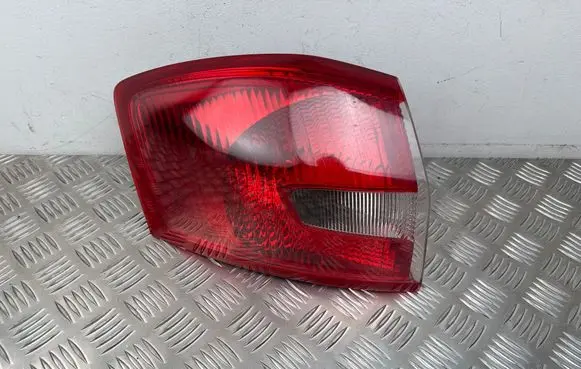 Ford Kuga I Rear/tail lights 167097