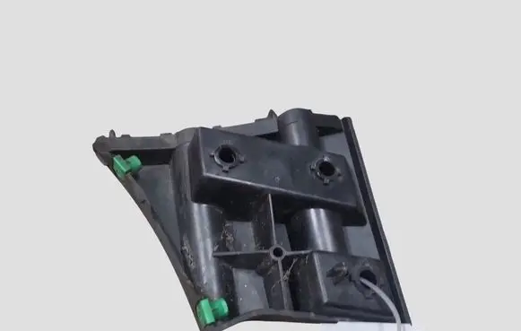 Volvo V40 Front bumper mounting bracket 31425110