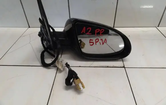 Audi A2 Front door electric wing mirror 