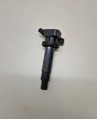 Toyota Corolla E120 E130 High voltage ignition coil 9008019019
