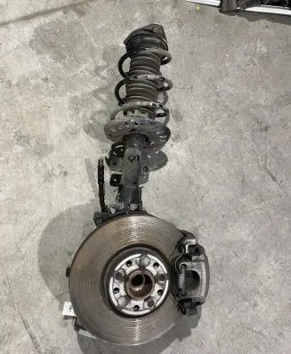 Peugeot 3008 II Front wheel hub spindle knuckle