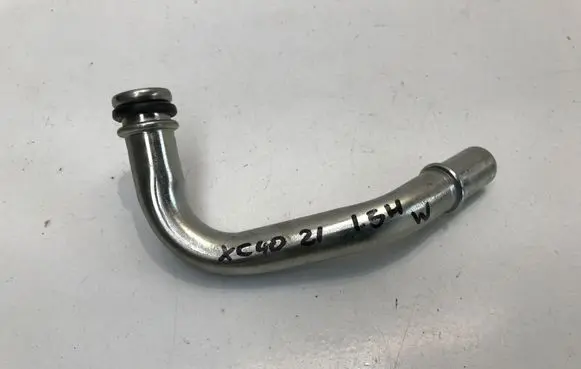 Volvo XC40 Engine coolant pipe/hose