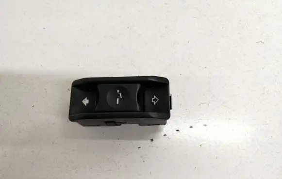 BMW 5 E60 E61 Sunroof switch 03015010 6907288
