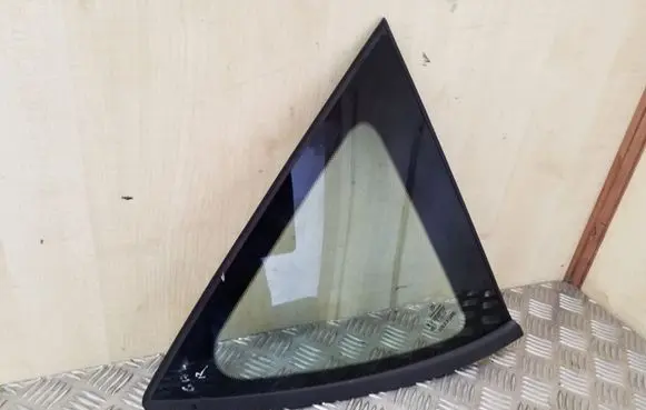 Rear side window