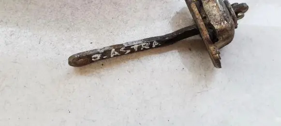 Opel Astra G Rear door check strap stopper