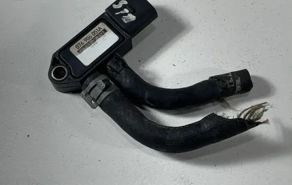 Seat Leon (1P) Exhaust gas pressure sensor 076906051A