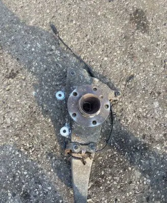 BMW 5 F10 F11 Front wheel hub spindle knuckle