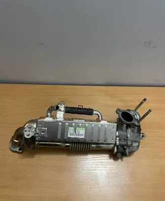 Toyota Hilux (AN10, AN20, AN30) EGR valve cooler 2560130112