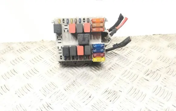 Fiat Doblo Fuse module 46520411 46752706 20030512
