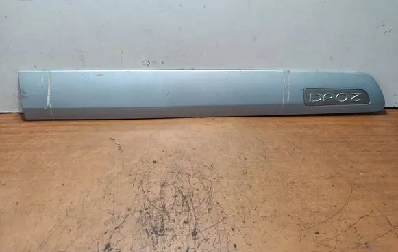 Renault Espace IV Front door trim (molding) 8200095948