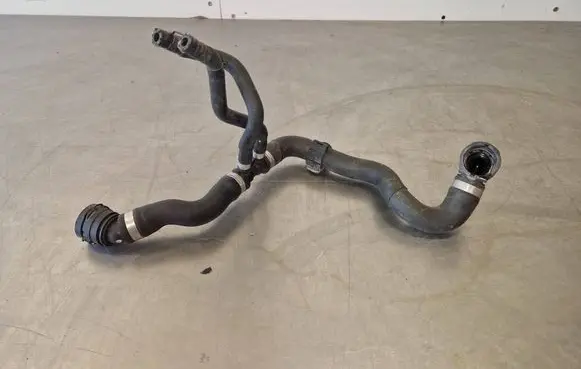 Mercedes-Benz E W214 Coolant pipe/hose A2548300702