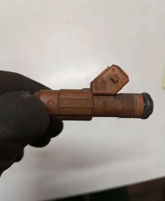 Volvo V70 Fuel injector 9186340