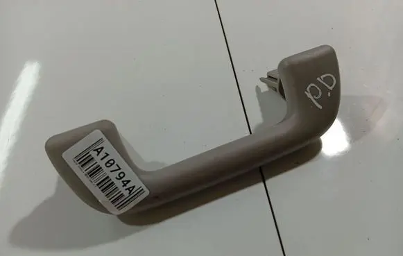 Toyota Corolla Verso AR10 Front interior roof grab handle
