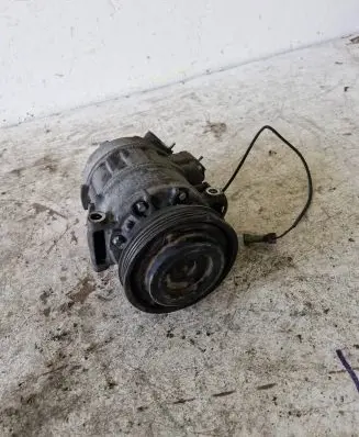 Volkswagen PASSAT B5.5 Air conditioning (A/C) compressor (pump)