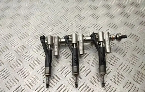 Opel Astra L Fuel injectors set 9811353880 9812191080 9822715980