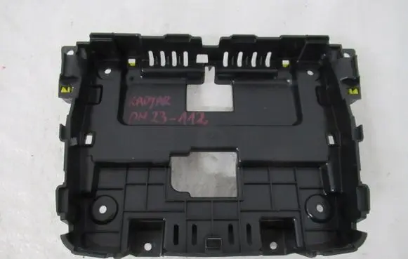 Renault Kadjar Navigation GPS unit bracket/holder 688301818R