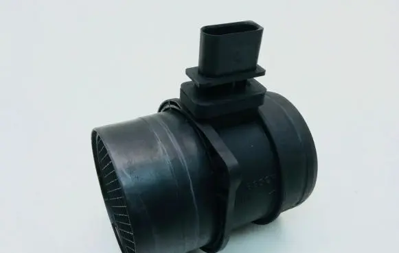 Volkswagen Beetle A5 Mass air flow meter 03G906461C 0281002735