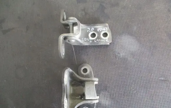 Toyota Corolla Verso AR10 Front door hinge set 