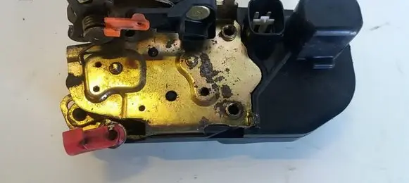Jeep Cherokee Rear door lock