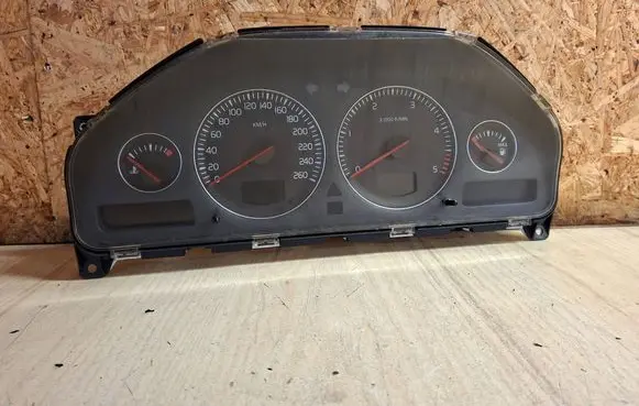 Volvo XC90 Speedometer (instrument cluster) 30746101 8602890 69594830T