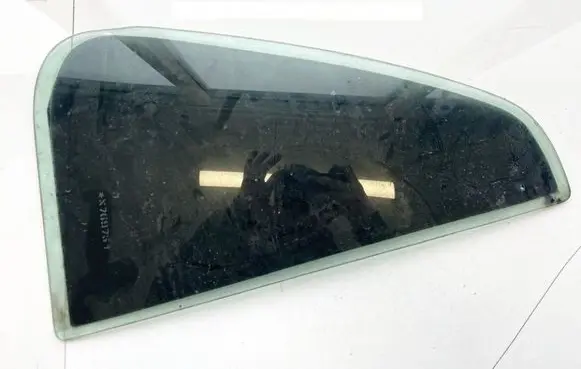 Mercedes-Benz ML W163 Rear vent window glass A1637350209