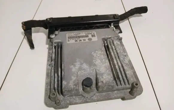 Volkswagen PASSAT B6 Engine control unit/module 03L907309 1039S30090 0281015029