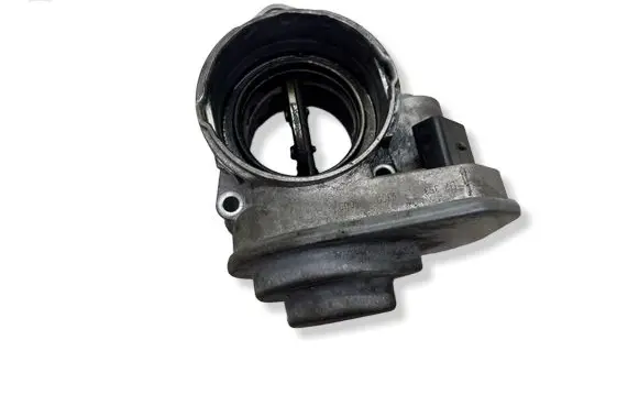 Volkswagen Golf IV Throttle valve 038128063G