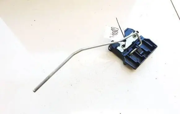 Opel Zafira B Seat back rest lock catch 13235162